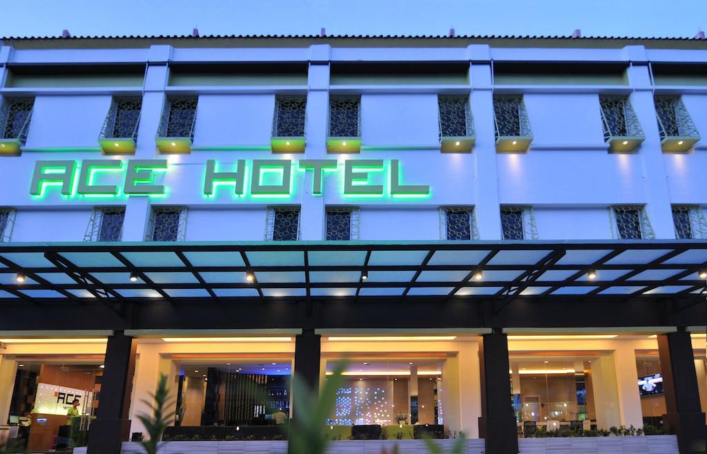 Ace Hotel Batam Нагоя Номер фото